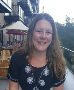 Lisa Curless bartender 2